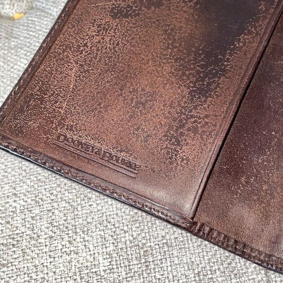 Dooney & Bourke Signature Canvas Leather Trim Long Wallet - Picture 7 of 8